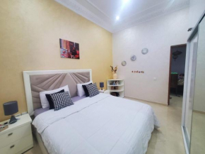 Flat with one bedroom, steps away from the beach